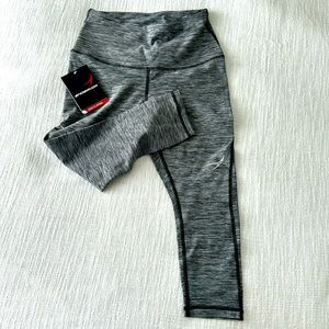 Brand new capri leggings - DOG HAIR RESISTANT
